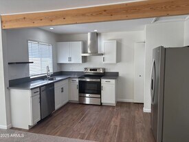10055 E Mountainview Lake Dr, Unit 2005 in Scottsdale, AZ - Building Photo