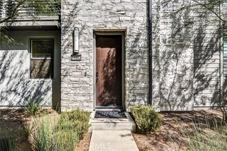 11053 Momentum Dr in Rancho Cucamonga, CA - Building Photo - Building Photo