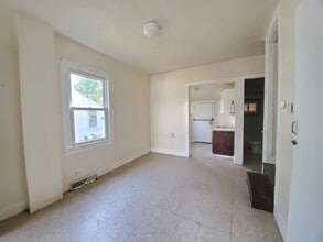 19-21-21 Taylor St in Bridgeton, NJ - Building Photo - Building Photo