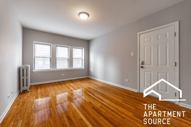 5746 N Winthrop Ave, Unit 303 in Chicago, IL - Building Photo - Building Photo