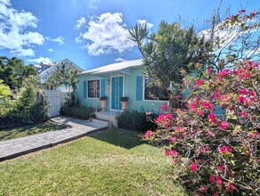 2005 Fogarty Ave in Key West, FL - Building Photo - Building Photo
