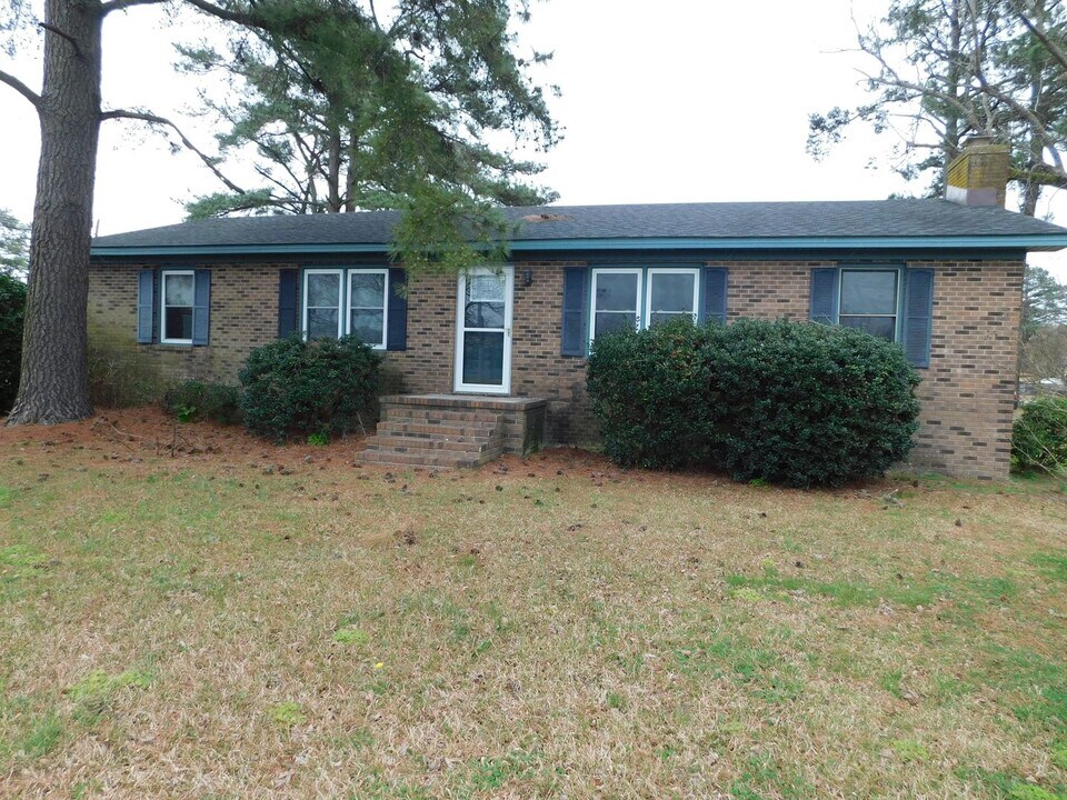 100 Coopers Ln in Elizabeth City, NC - Building Photo