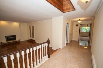 2135 Kirkstone Rd in North Vancouver, BC - Building Photo - Building Photo