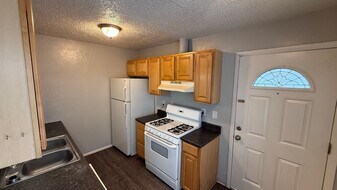 10782 E Exposition Ave in Aurora, CO - Building Photo