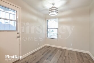2017 Waverly Cir in Henderson, NV - Building Photo - Building Photo