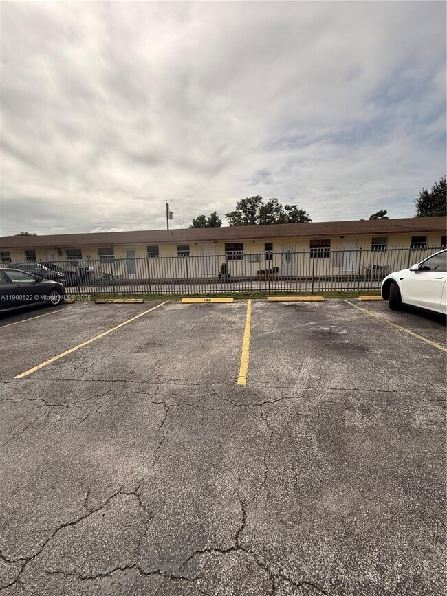 property at 1154 W 35th St