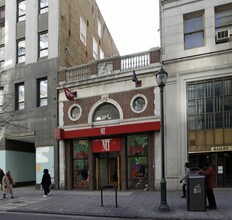 1215 Sansom St in Philadelphia, PA - Building Photo - Building Photo