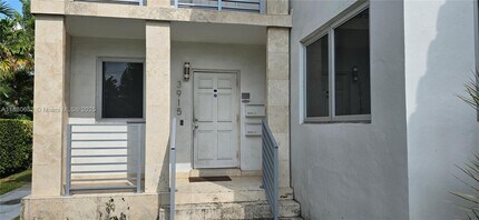 3915 Ponce de Leon in Coral Gables, FL - Building Photo - Building Photo