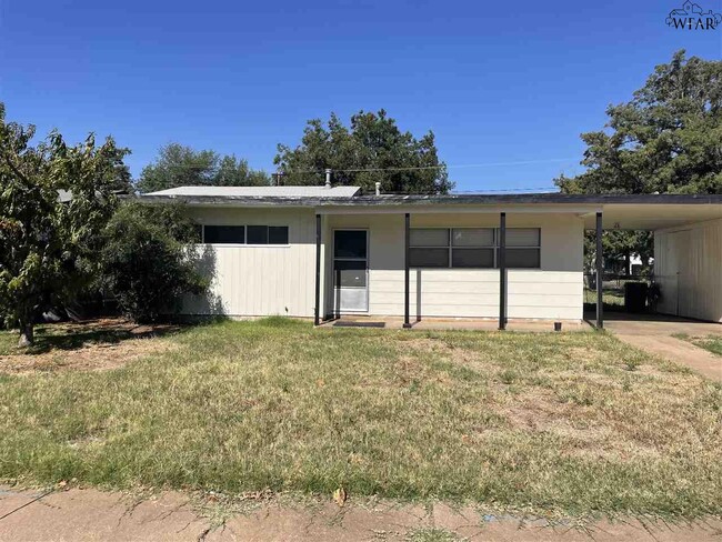 4300 Barnett Dr in Wichita Falls, TX - Building Photo - Building Photo