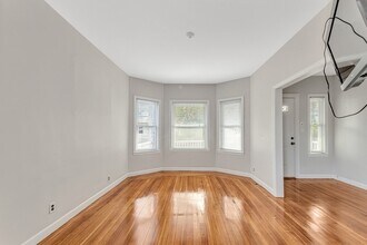 17 Weymouth Ave in Boston, MA - Building Photo - Building Photo