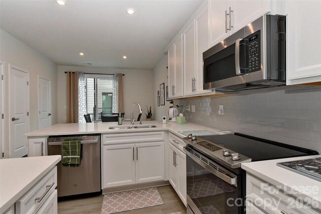 421 Spearfield Ln in Charlotte, NC - Foto de edificio - Building Photo