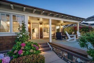 111 10th St in Del Mar, CA - Building Photo - Building Photo