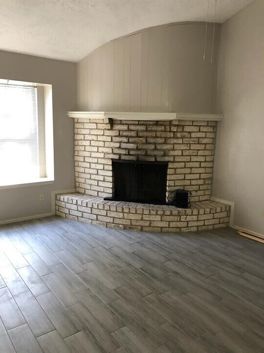 4514 Fitzwater Dr in Spring, TX - Building Photo