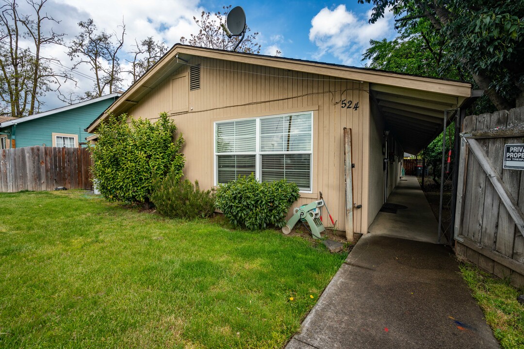 524 Boardman St in Medford, OR - Building Photo