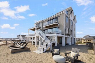 41 Atlantic Ave in Westerly, RI - Building Photo - Building Photo