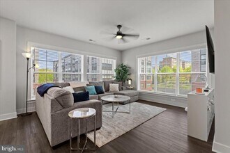 106 St Ives Pl in Oxon Hill, MD - Building Photo - Building Photo