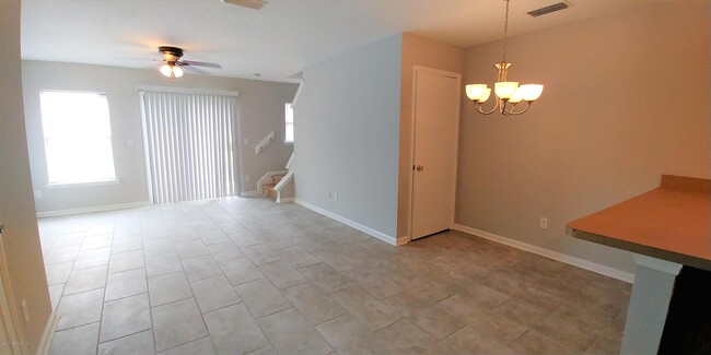 7843 Playschool Ln in Jacksonville, FL - Building Photo - Building Photo