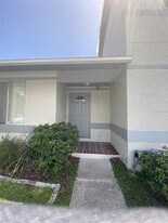 1311 Azalea Way in Winter Garden, FL - Building Photo