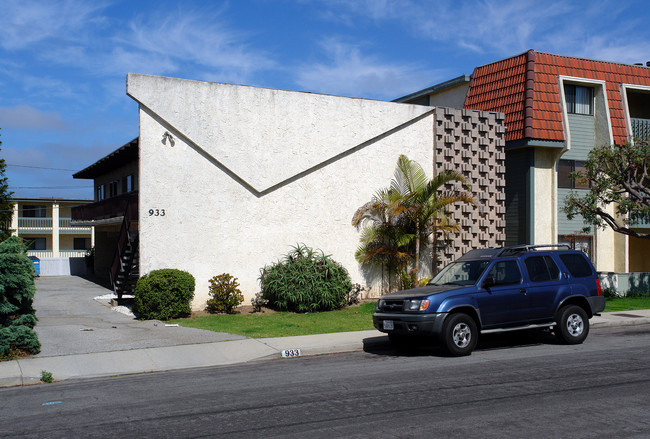 933 Pepper St in El Segundo, CA - Building Photo - Building Photo