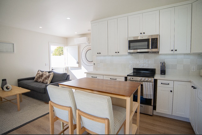 property at 1724 S Horne St