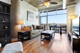 1305 S Michigan Ave, Unit 1303 in Chicago, IL - Foto de edificio - Building Photo