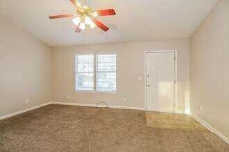 313 N Crossing Dr in Columbia, SC - Foto de edificio - Building Photo