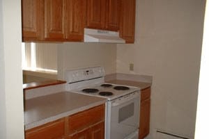 Madison Manor Apartments in Hamden, CT - Building Photo - Building Photo
