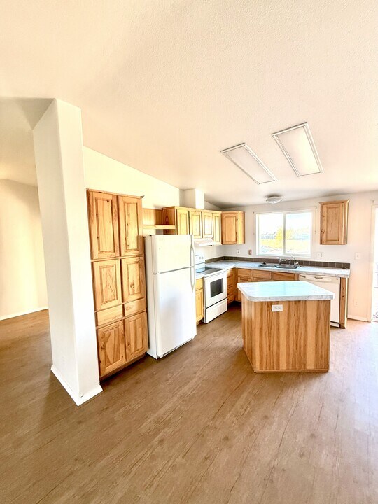 1163 Thomas Dr, Unit Unit B in Bozeman, MT - Building Photo