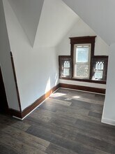 133 Delaware Ave, Unit 3 in Albany, NY - Building Photo - Building Photo