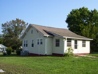 748 Lincoln Rd in Maryville, TN - Foto de edificio - Building Photo