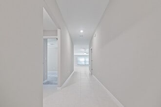 8905 Parsons Hill Blvd in Wesley Chapel, FL - Building Photo - Building Photo