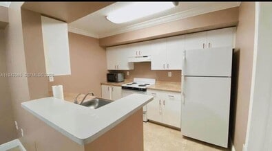 15241 SW 80th St in Miami, FL - Building Photo - Building Photo