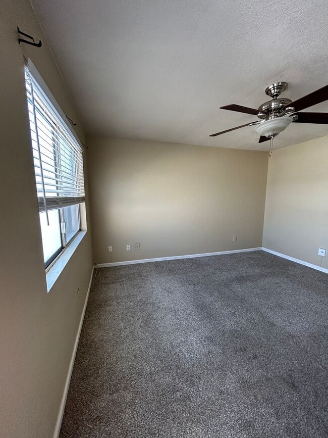 1116 Miller Ln in Tehachapi, CA - Building Photo - Building Photo