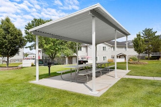 Stonebridge in West Jordan, UT - Foto de edificio - Building Photo