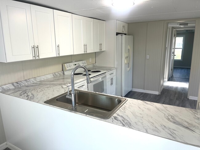 2388 Case Ln in North Fort Myers, FL - Building Photo - Building Photo