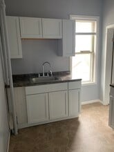 934 Water St, Unit Upper in Chippewa Falls, WI - Building Photo - Building Photo