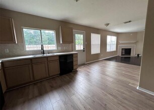 21014 Fox Walk Trail in Humble, TX - Foto de edificio - Building Photo