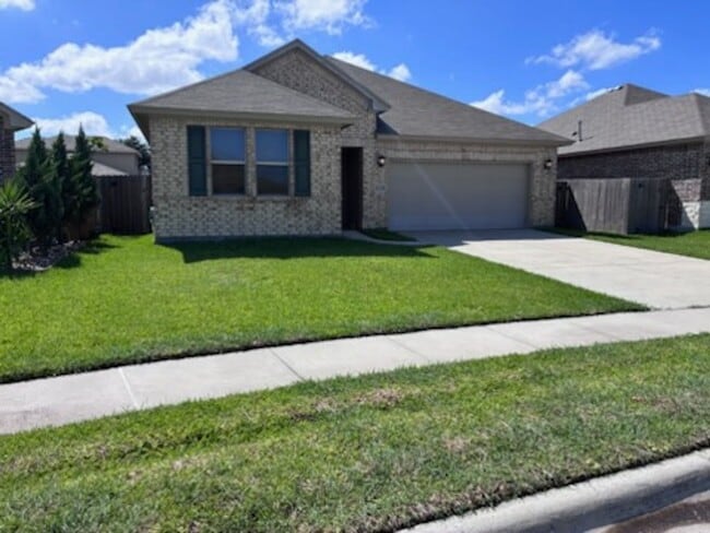 property at 8121 Luz de Luna St
