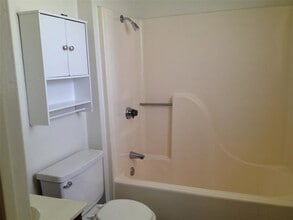 1415 N Austin St in Denton, TX - Building Photo - Building Photo
