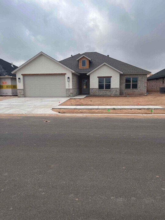 3633 119th St in Lubbock, TX - Building Photo