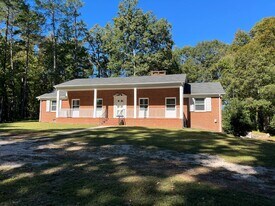 7817 Knightdale Blvd in Knightdale, NC - Building Photo