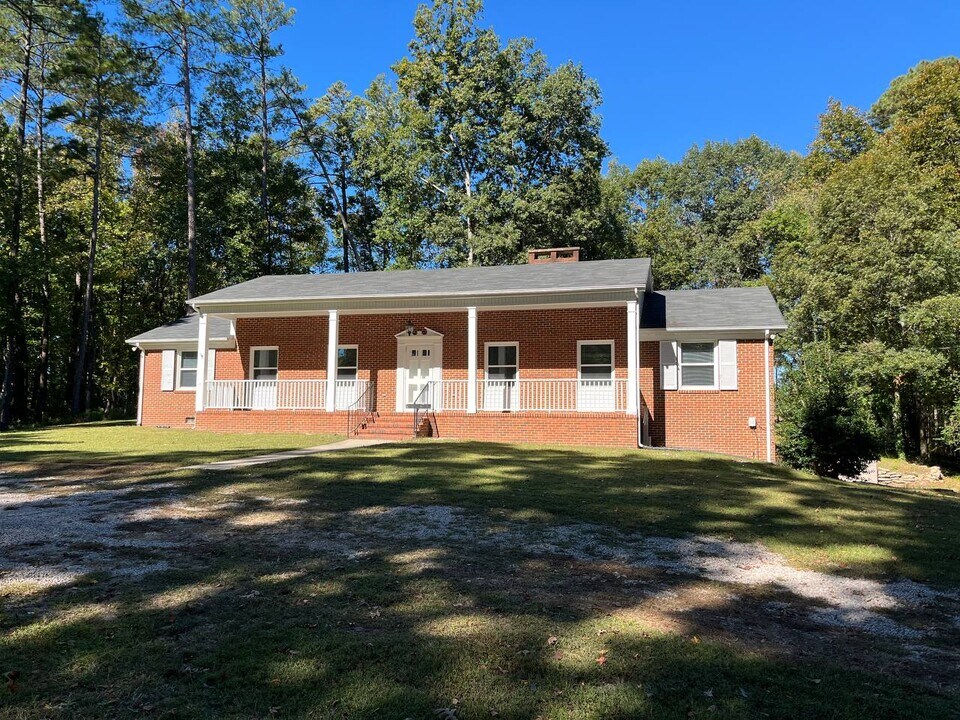 7817 Knightdale Blvd in Knightdale, NC - Building Photo