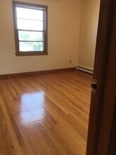 925 Haywood Dr in Madison, WI - Building Photo - Building Photo