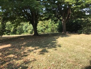 526 Monroe St in Madisonville, TN - Building Photo - Building Photo