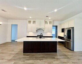 3903 Eskew Dr in College Station, TX - Building Photo - Building Photo