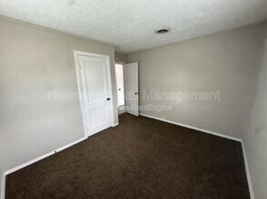 1023 E Dixon St in Kokomo, IN - Building Photo - Building Photo