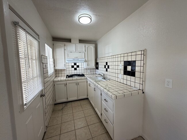 121 S 4th St in Patterson, CA - Building Photo - Building Photo