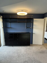 9309 Sandler Dr-Unit -Unit #5 in Urbandale, IA - Building Photo - Building Photo
