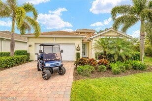 14546 Tropical Dr in Naples, FL - Building Photo