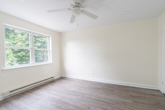 Greene Tree Apartments in Philadelphia, PA - Foto de edificio - Interior Photo